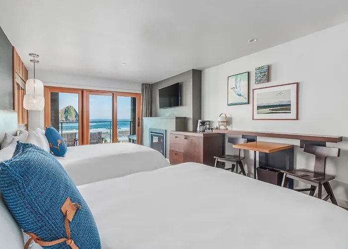 Headlands Coastal Lodge & Spa