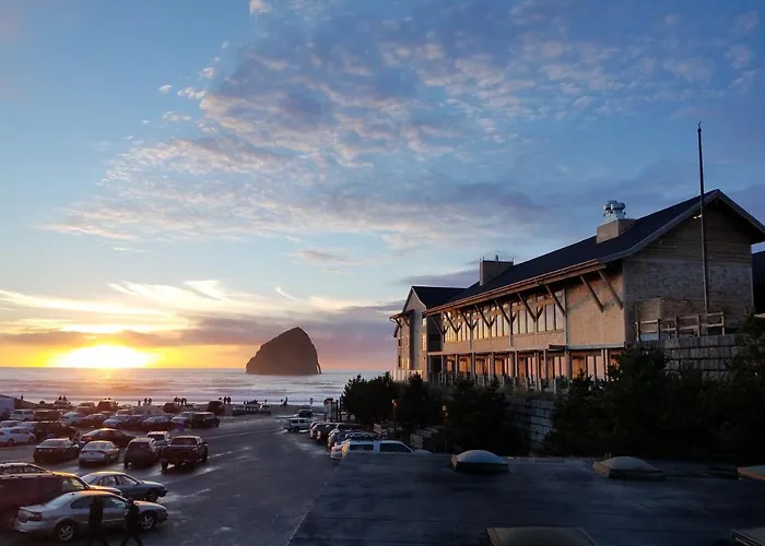 Headlands Coastal Lodge & Spa