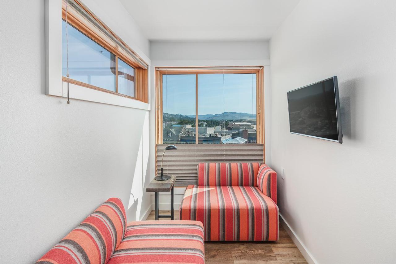 Headlands Coastal & 4* Pacific City