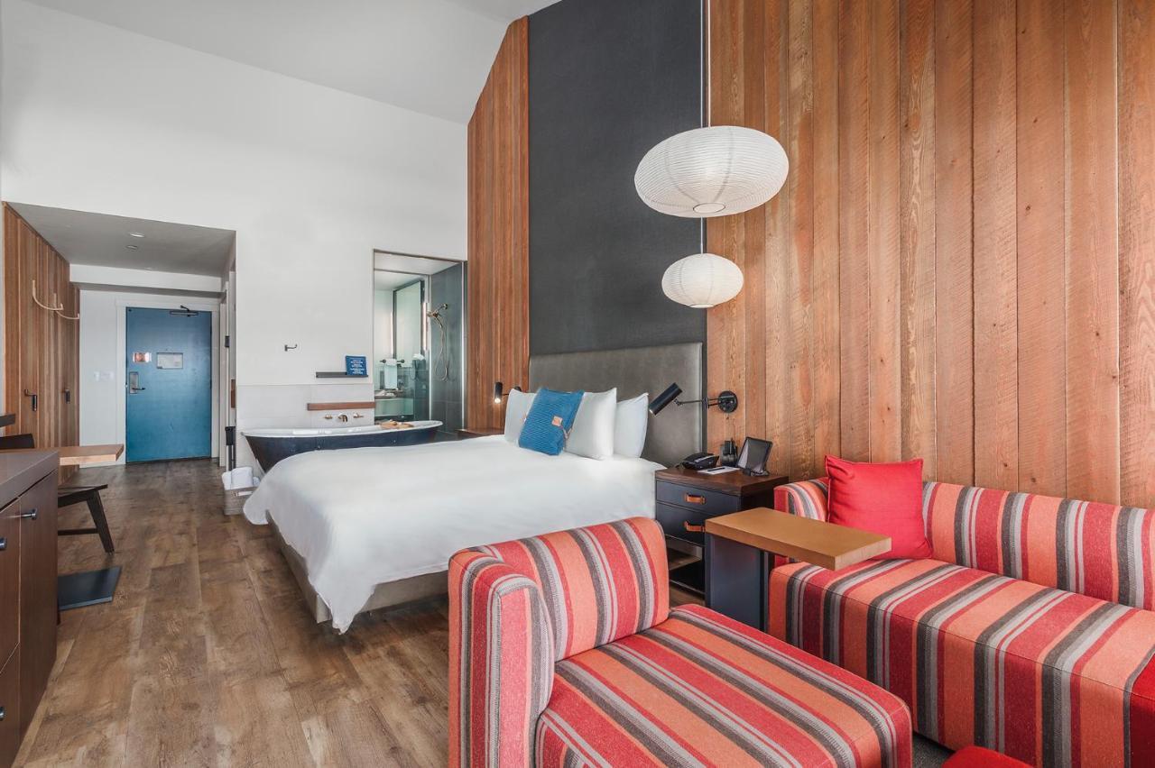 Headlands Coastal & Hotel Pacific City