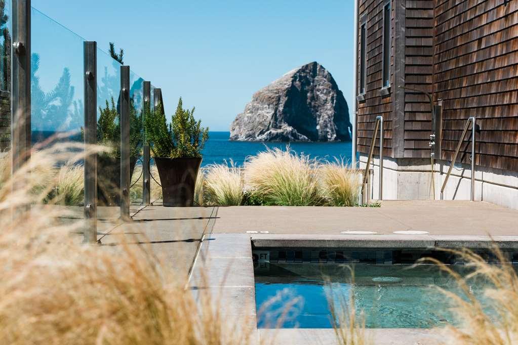 Headlands Coastal & Hotel Pacific City